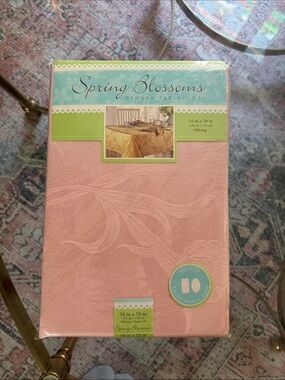 Pink Damask Tablecloth - Elegant Floral Design - oblong 52 x 70